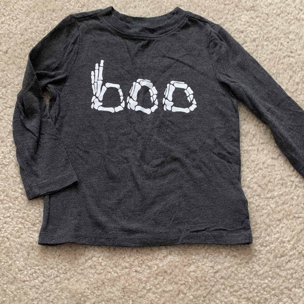 Kids Long-Sleeve Gray 'Boo' Skeleton Graphic Tee